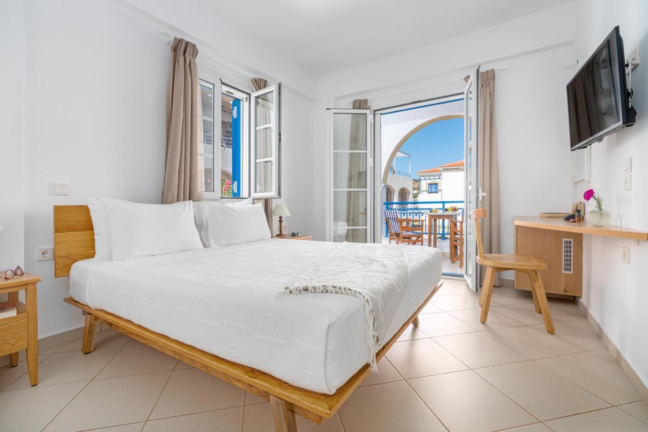 Pelagia Aphrodite Hotel Agia Pelagia  外观 照片